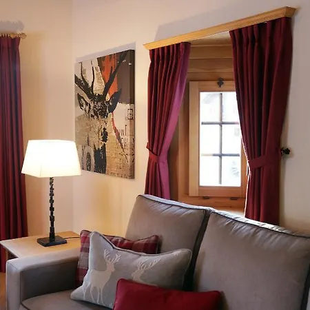 Chalet Chesa Surlej, *
