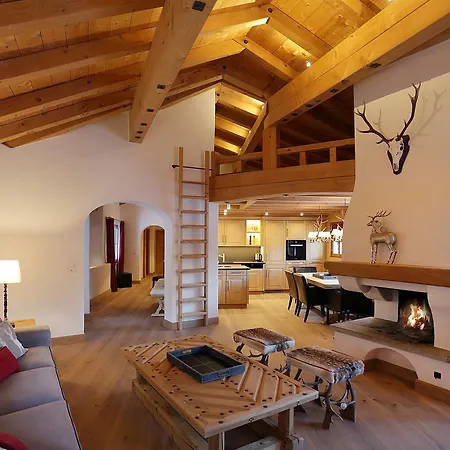 Chesa Surlej, Chalet